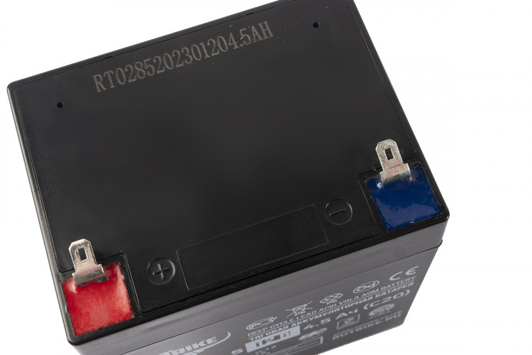 Тяговый гелевый аккумулятор RuTrike 6-GFM-4.5 (12V4.5A/H C20) в Перми