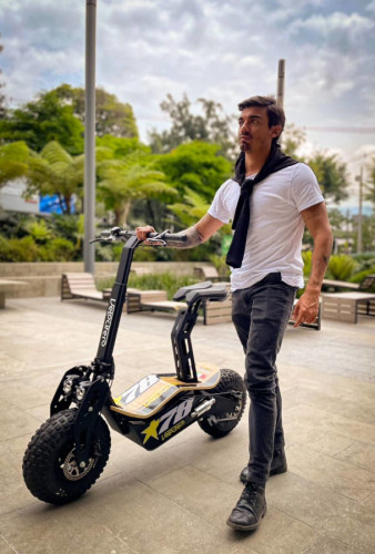 Электросамокат VeloCifero MAD 2000W в Перми